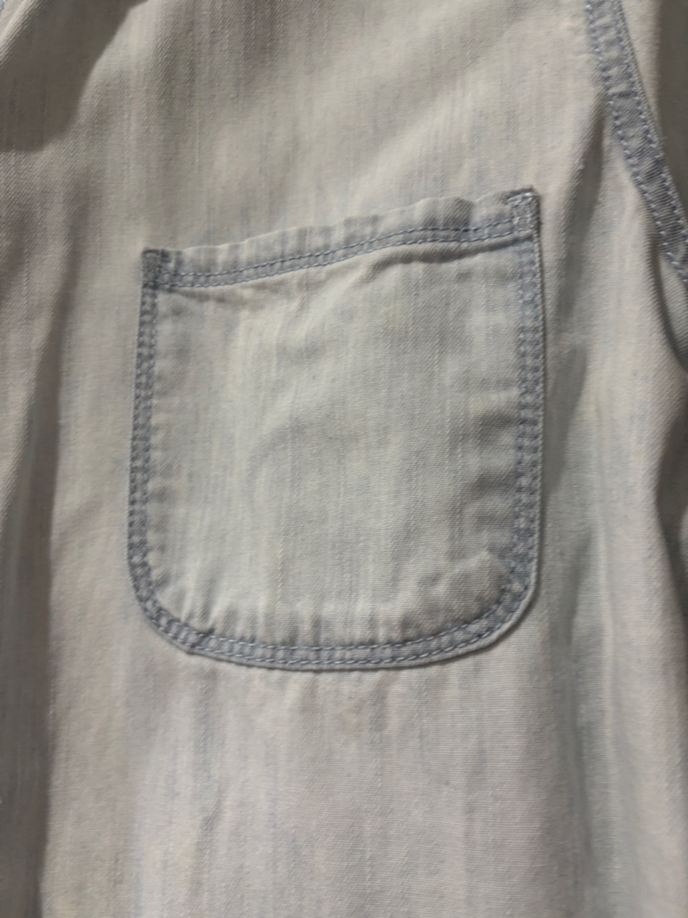 Joe Fresh Light Wash Button Down Shirt Size Large - Picture 2 of 2